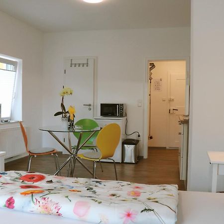 Helles Apartment Fuer 1-2 Pers. Mit Parkplatz Und Wifi Kraiburg am Inn المظهر الخارجي الصورة